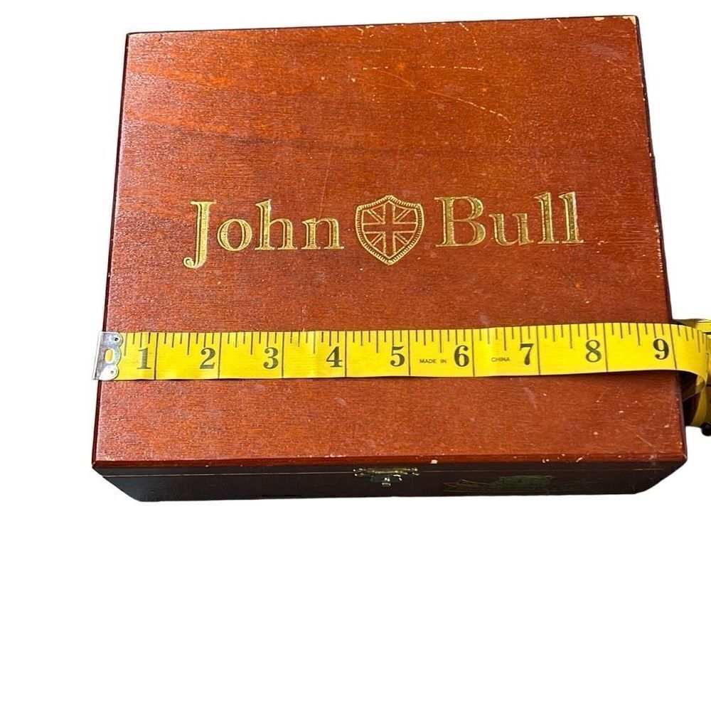 John Bull Brown Hand Made "Sir Winston" Prime Minister Cigar Storage Box 8x9